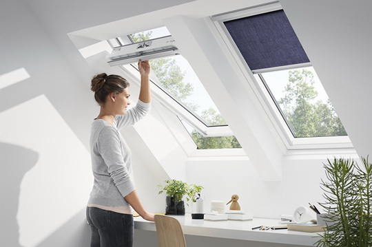 Як правильно організувати освітлення і уникнути тепловтрат, використовуючи мансардні вікна